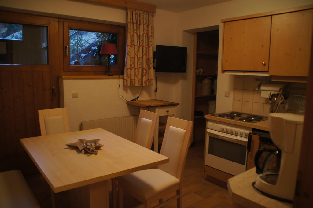 Appartment Sarlo Sankt Anton am Arlberg Esterno foto